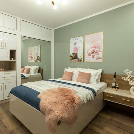 Dream Home - Prime Location 2Br Apt In Boekarest Buitenkant foto