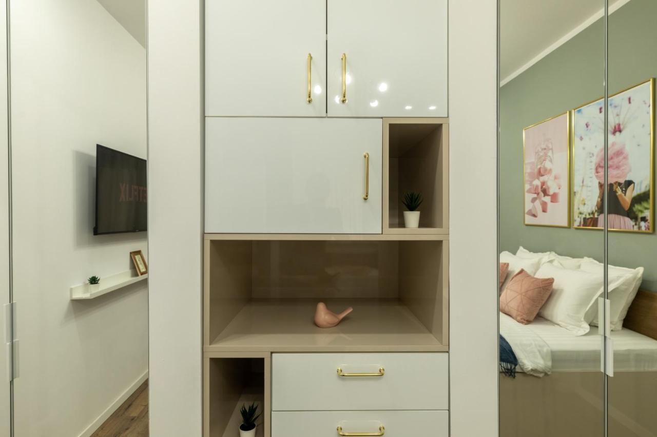 Dream Home - Prime Location 2Br Apt In Boekarest Buitenkant foto