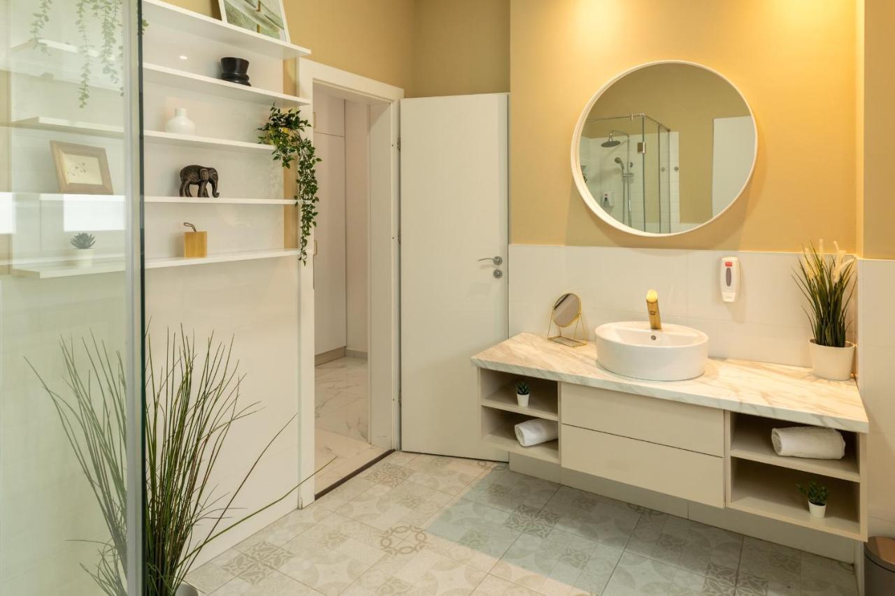 Dream Home - Prime Location 2Br Apt In Boekarest Buitenkant foto